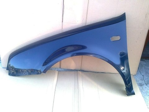 VW Golf 4 1J 97-06r lewy błotnik granatowy LA5G