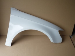 Audi A3 8V 12-20 Sportback błotnik prawy biały LS9R