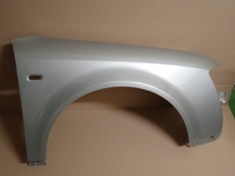 Audi A4 B6 8E 00-04r. błotnik prawy beżowy LY1X