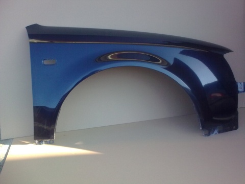 Audi A6 C5 02-05 prawy błotnik granatowy LZ5L