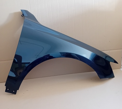 Audi Q5 8R 09-16r błotnik prawy czarny LZ9Y