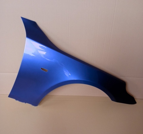 BMW 5 E60 E61 03-10r błotnik prawy w kolorze niebieskim A35