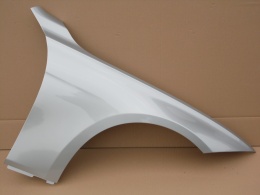 BMW F30, F31, E34, F35, F80 12-19r prawy błotnik srebrny A83