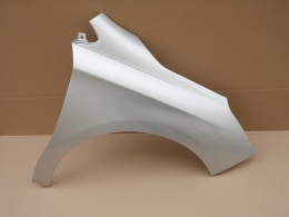 Citroen C4 II 10-18r błotnik prawy srebrny EZRC