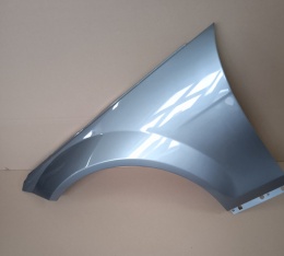 Mercedes C W204 S204 r. 07-14 błotnik lewy w kolorze srebrnym 792