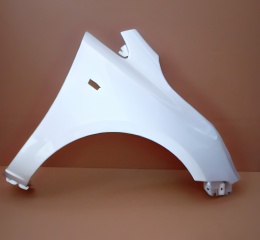 Opel Corsa E 14-19r błotnik prawy biały 40R GAZ 20Z