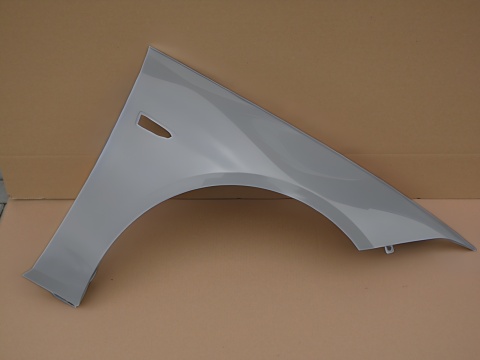 Opel Insignia B 17-20r błotnik prawy szary 10B 776