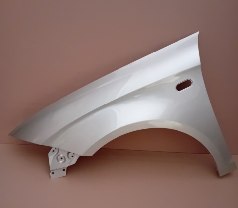 Seat Altea Toledo 04-15r. błotnik lewy beżowy LS1S