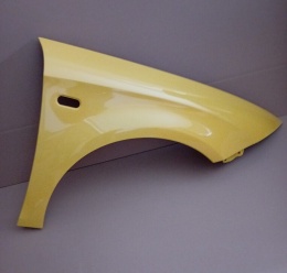 Seat Leon 2 1P 05-12r prawy błotnik żółty LS1A