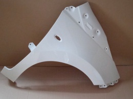 Toyota Aygo II (AB40) 14-22r błotnik prawy biały 068