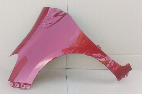 Toyota Yaris III (XP130) 11-19r błotnik lewy czerwony 3N8