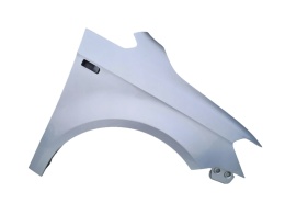 VW Caddy 4 IV 2K 16-20r prawy błotnik srebrny LA7W