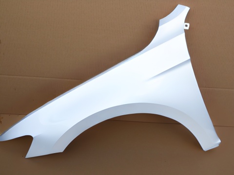 VW Passat B8 14-20r lewy błotnik biały L0K1