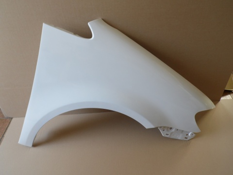 VW Touran 1T2 07-10r Lift prawy błotnik biały LB9A