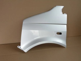 VW Transporter Multivan T5 03-15 lewy błotnik srebrny LA7W